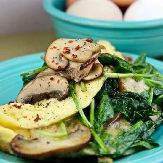 SPINACH MUSHROOM OMELETTE
